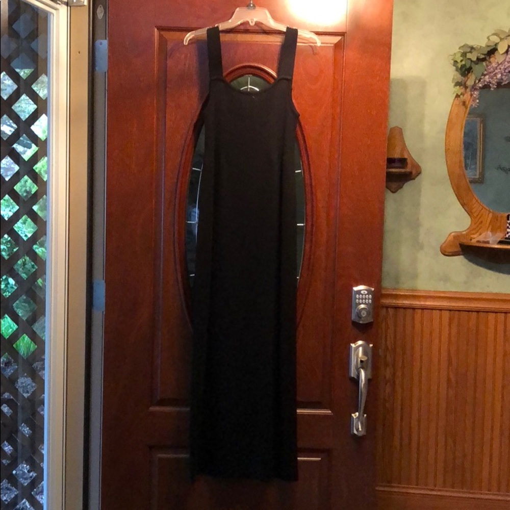 Knitted maxi dress.